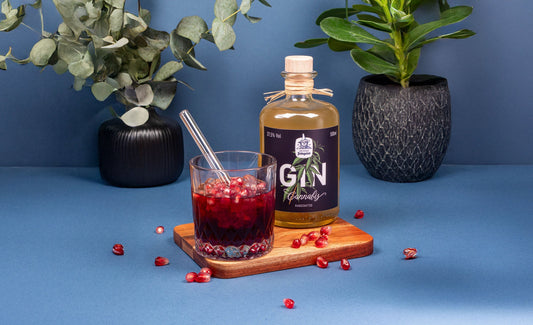 🌿🍹 Pomegranate & Mint Shrub – Fruchtig-frischer Cocktail mit Dresdner Feingeist GIN Cannabis ✨
